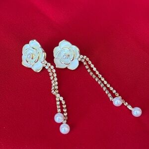 Designer-inspired Inspired Elegant White Floral Drop Earrings